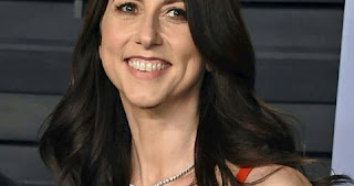 MacKenzie Bezos