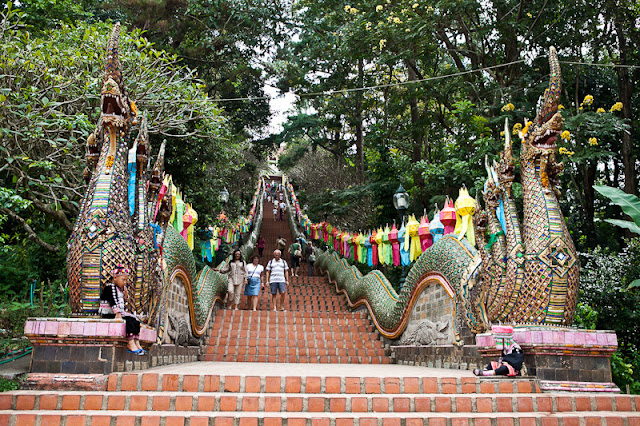 budget tour doi suthep area, 1 day budget tour doi suthep, budget tour doi suthep, join with group tour doi suthep, chiang mai day tour, chiang mai budget tour