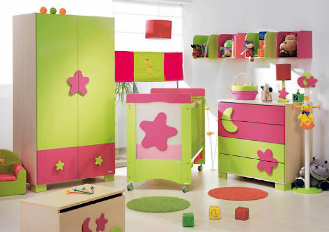 DORMITORIO DE BEBE COLOR VERDE LIMON Y FUCSIA 