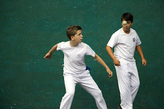 Partido de pelota mano en el Frontón Barakaldés