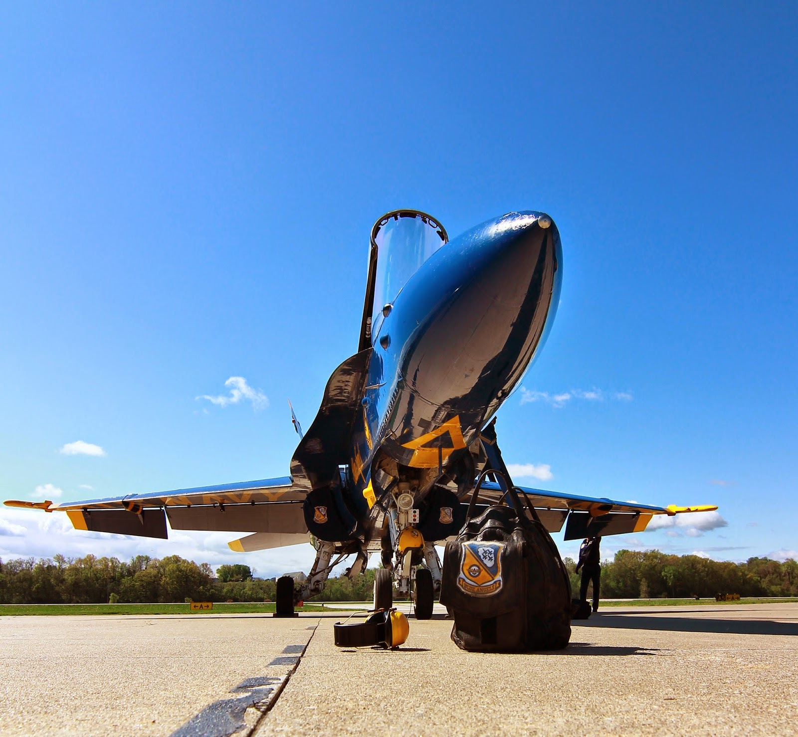 http://aeroexperience.blogspot.com/2014/05/spirit-of-st-louis-airshow-thursday.html