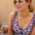 Brave Expat Women Visit Morrocan Henna Artist
