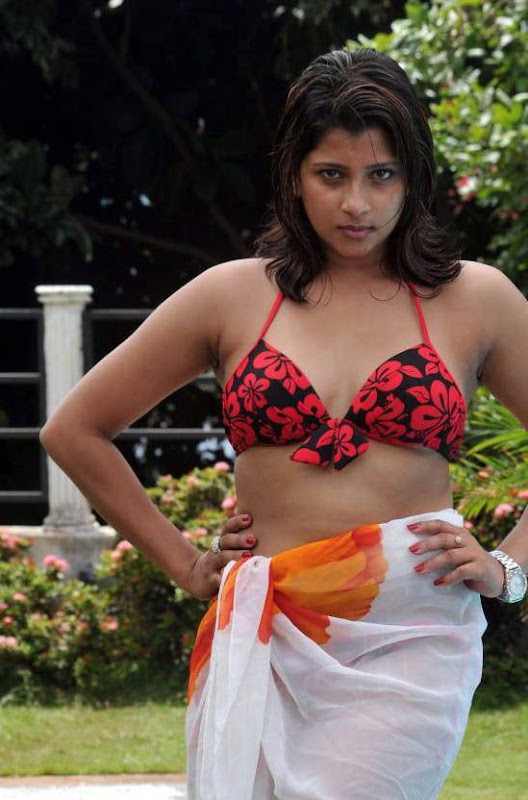 Nadeesha Hemamali hot sizzling stills sexy stills