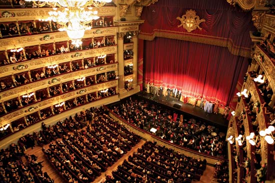 Opera houses across Italy are suffering from a strike organized by opera 