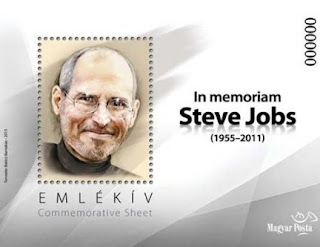 Un francobollo commemorativo dalle poste ungherese per Steve Jobs.