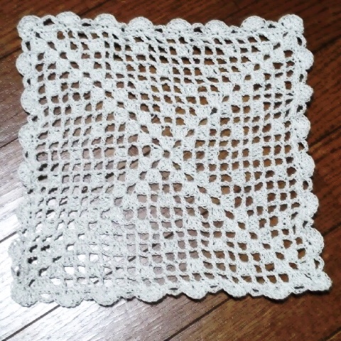 編み物教室　毛糸のドイリー