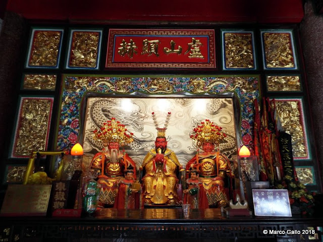 TEMPLO VIHARA GUNUNG TIMUR. Medan, Indonesia