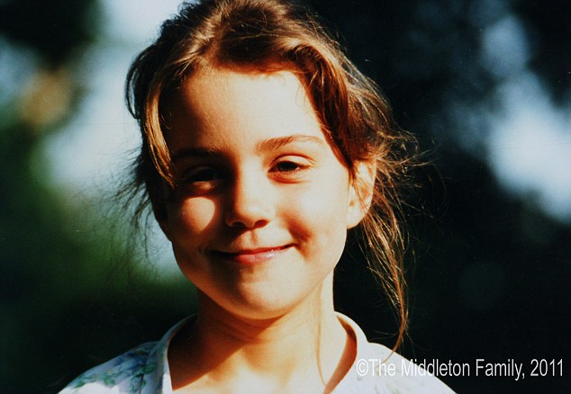 kate middleton childhood photo. Kate#39;s first steps in