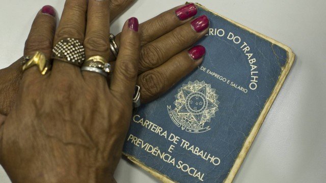 Reforma: mulheres poderão se aposentar por valor integral 5 anos antes dos homens