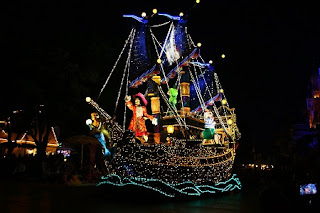 Nighttime Parade "Tokyo Disneyland Electrical Parade Dreamlights"