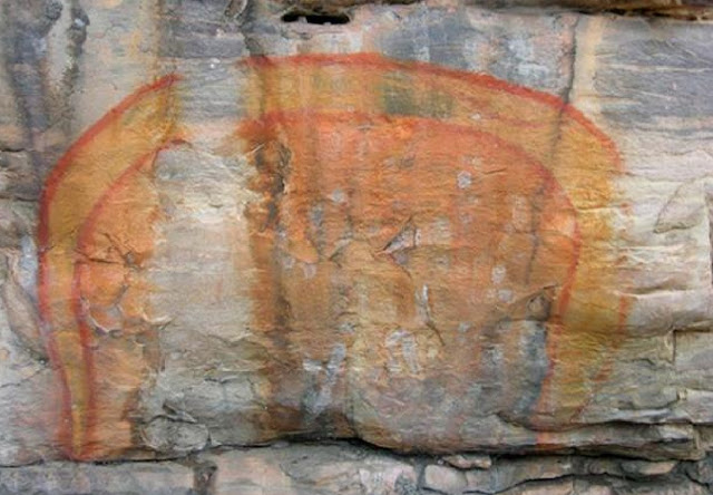 Наскальная картина австралийских аборигенов «Радужный змей»