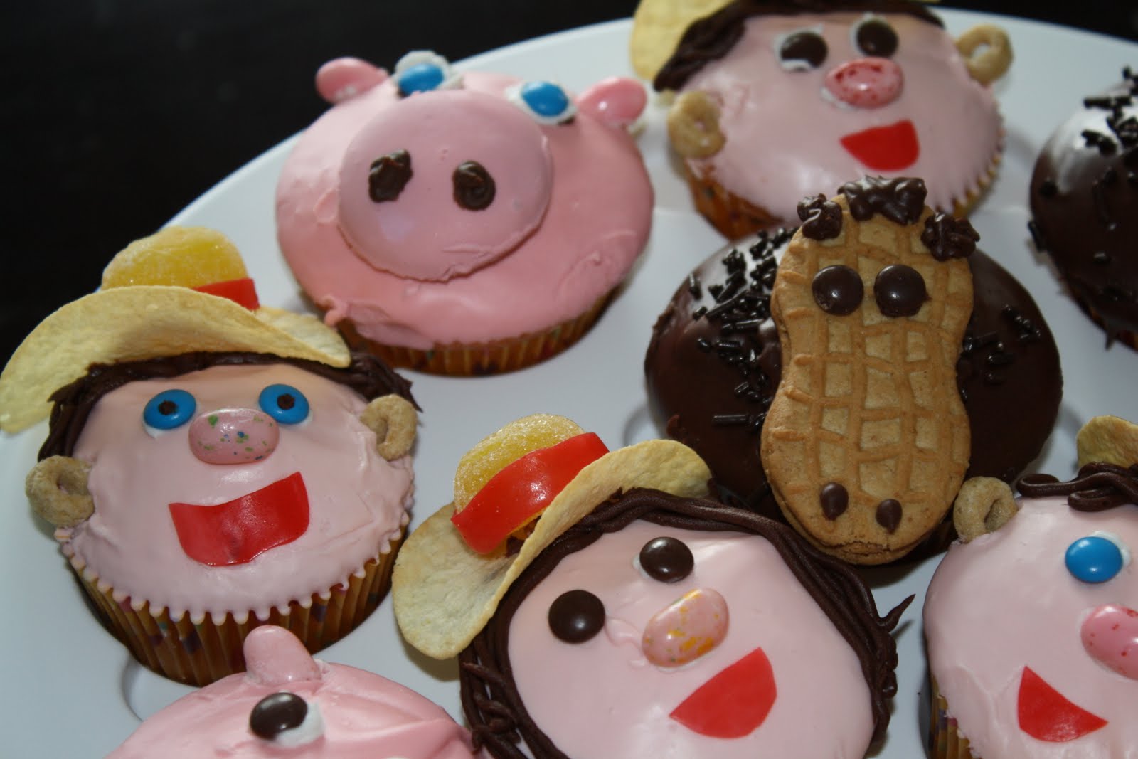 How To Make Pig Cupcakes