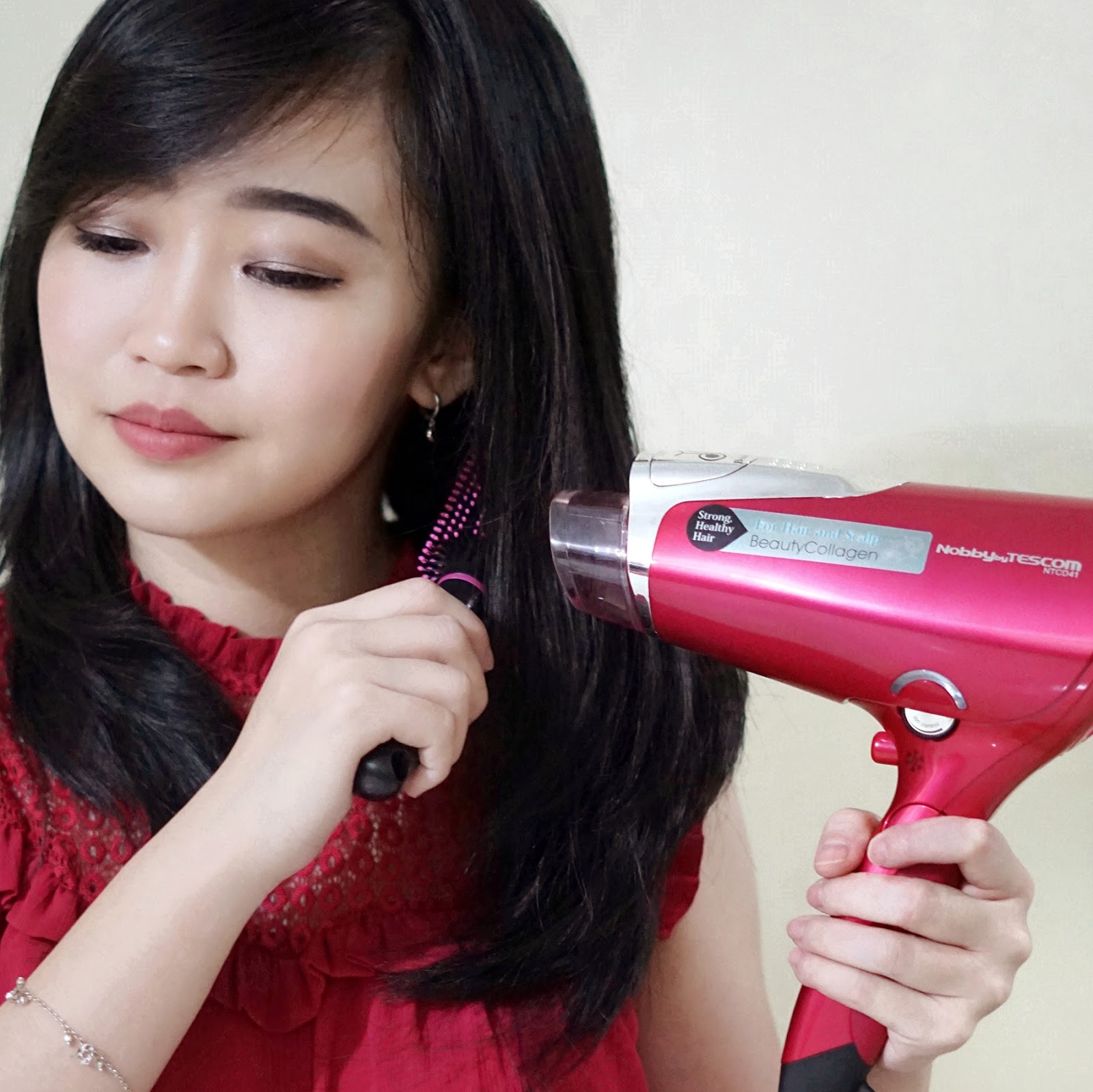 Yenni Tanoyo Review TESCOM NTCD41 Beauty Collagen Hair Dryer