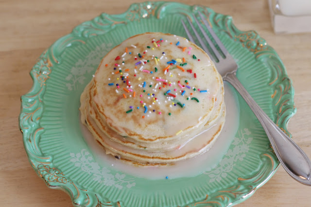 make pancakes Girl: batter to That Batter Winsome  Cake Pancakes how