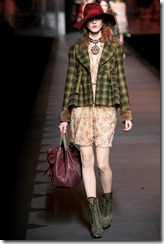 Christian Dior Ready-To-Wear Fall 2011 Runway Photos 31