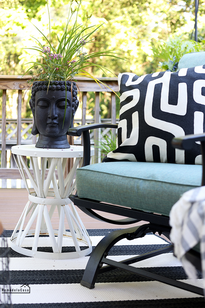 black, white and teal patio decor