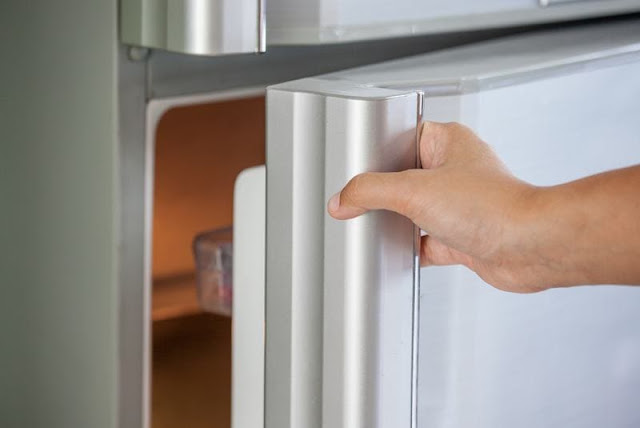 Không mở tủ lạnh quá lâu