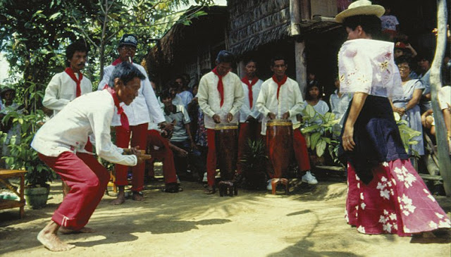 Subli performers in Bauan, Batangas