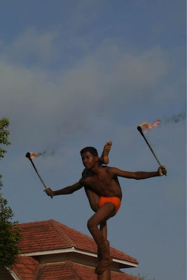 Mallakhamb - Extreme Indian Pole Dancing Seen On www.coolpicturegallery.net