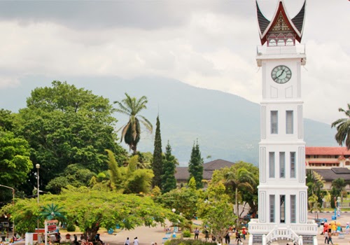 Menara Jam Gadang Bukit Tinggi Padang Sumatera Barat