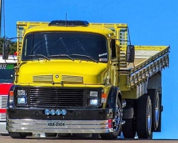 Scania qualificado arqueado  Fotos de caminhão rebaixado, Imagens de  caminhão, Caminhoes carretas