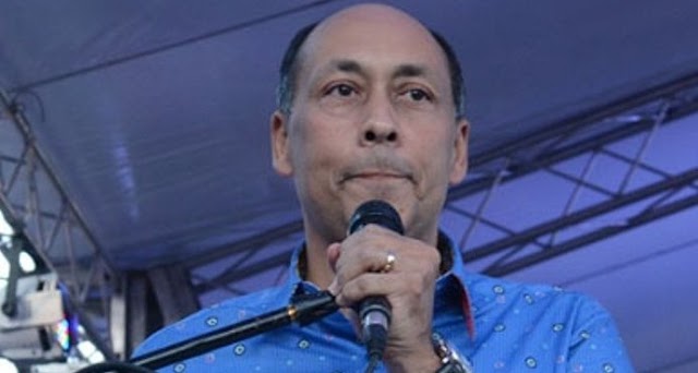 Implican al senador Luis René Canaán en soborno para Súper Tucano