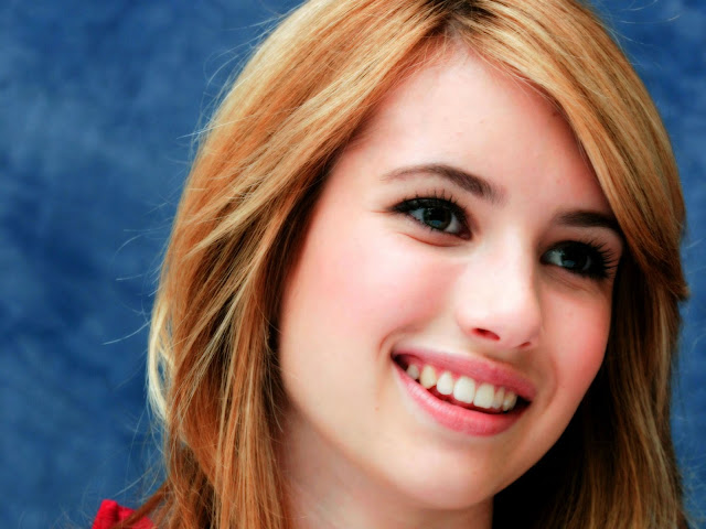 Emma Roberts HD Wallpapers Free Download