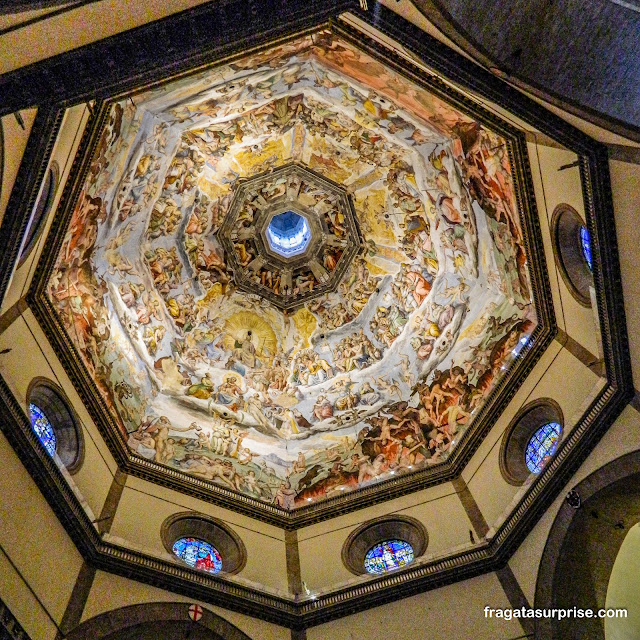 Interior da cúpula de Brunelleschi no Duomo de Florença