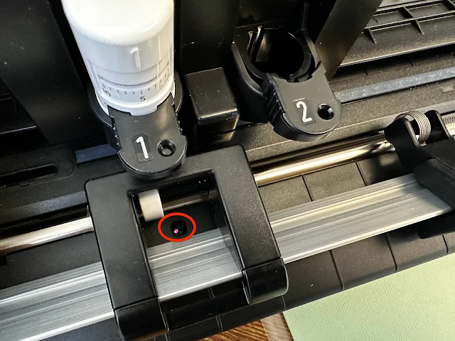 How to Load the Silhouette CAMEO 5 Cutting Mat (So It Doesn't Slide and  Shift) - Silhouette School