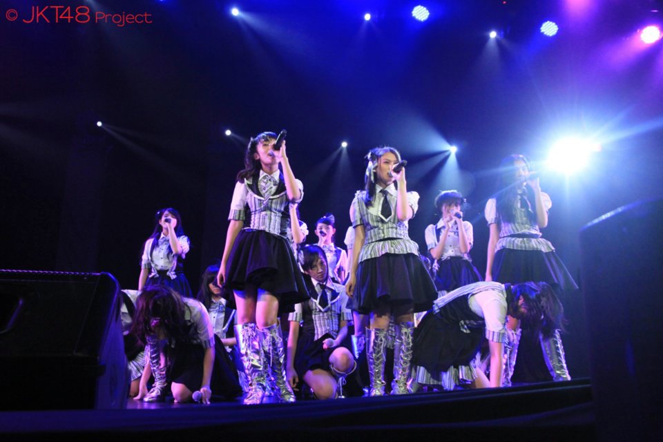 JKT48 - Hari Pertama (Shonichi) Lyrics