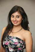 Bhanusri Mehra latest glam pics-thumbnail-24