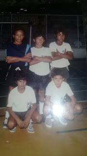 Time de futsal do Santos em 1987. (Foto enviada por Klinsmann Matheus)