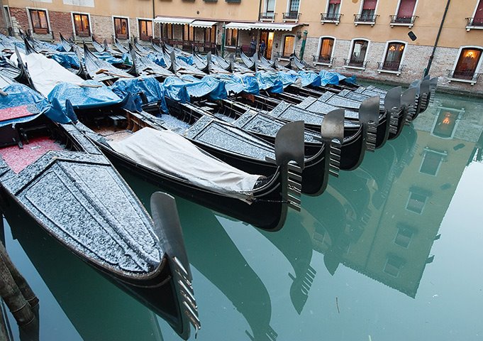 Frozen Venice in 2012 Winter -