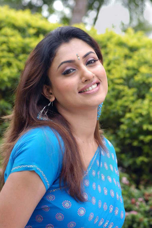 South Masala Actress MALAVIKA hot images