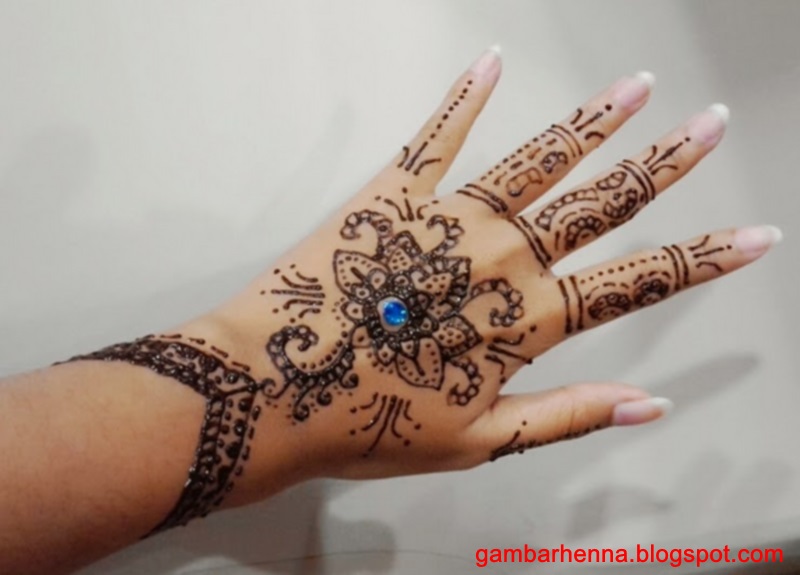 28 tato henna  di tangan  simple 25 ide terbaik tato 