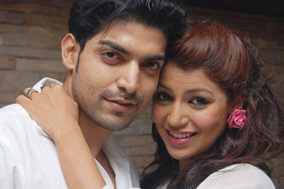 Debina Bonnerjee and Gurmeet Choudhary Romantic Photo