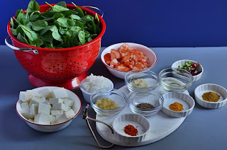 ingredients of palak paneer