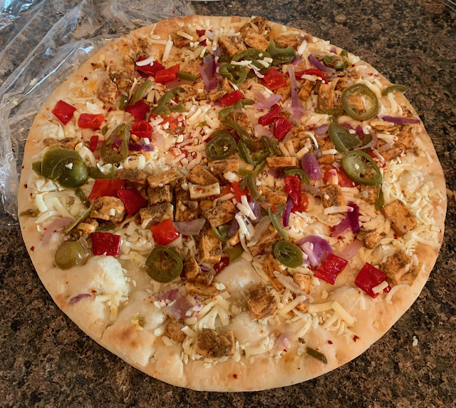 TGI Fridays - Spicy Chicken Sharing Pizza