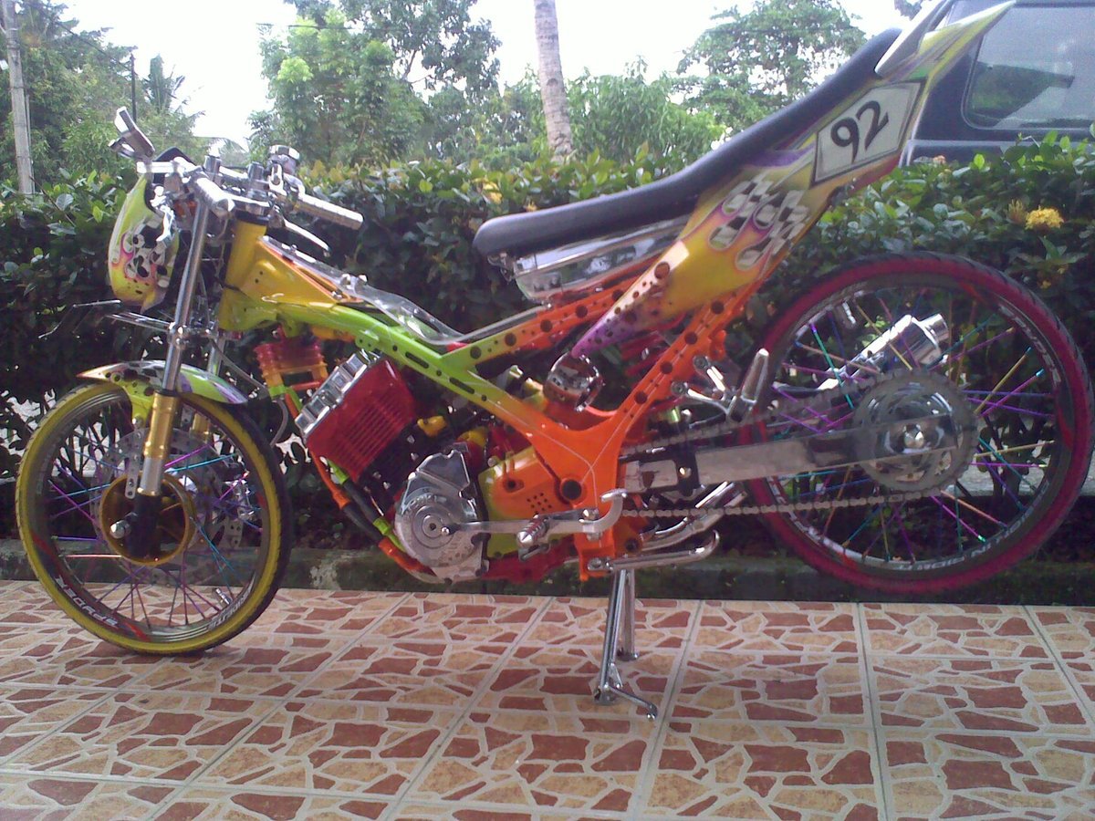 Motor Drag Race Balap Drag Liar Motor Drag Suzuki With Air Brush