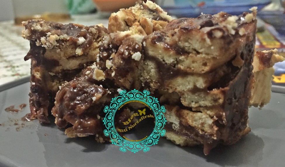 KEK BATIK DARK CHOCOLATE TOBLERONE - Miamorzafirah