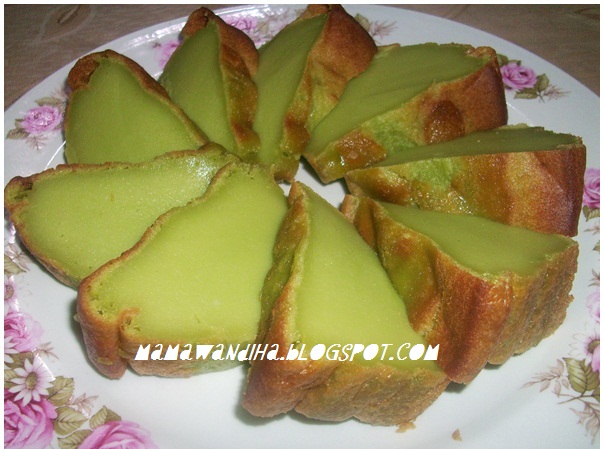 Dari Dapur MaDiHaA: Bingka Pandan / Kuih Bakar