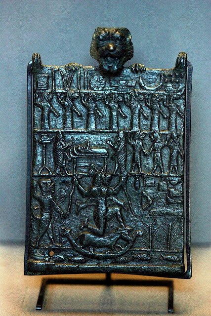 Табличка заговора против злой богини Ламашту