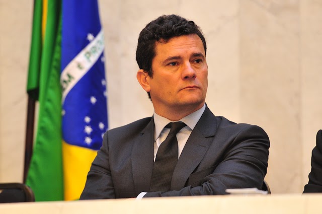 Moro rebate Bolsonaro e diz que não negociou vaga no STF