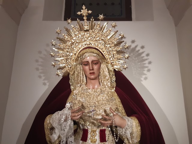#GaleriaSCruz | Vestimenta de Pascua de María Santísima del Rosario