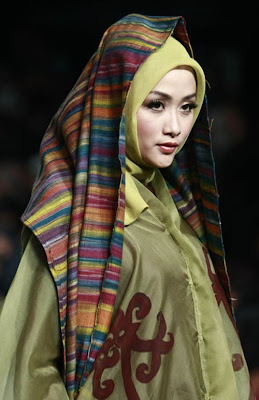 Jakarta Fashion By Savitri, show, women