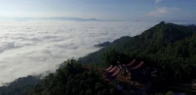 negeri di atas awan desa atau kampung Lolai