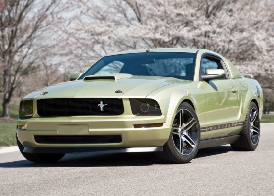 Ford Mustang V6 2005