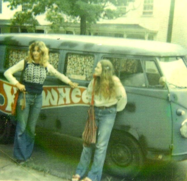 40 Cool Pics That Defined Hippie Style in the Mid-1960s and 1970s ~ Vintage  Everyday