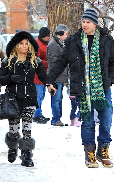 Jessica Simpson and new fiance Eric Johnson strolling the streets of Aspen, Colorado