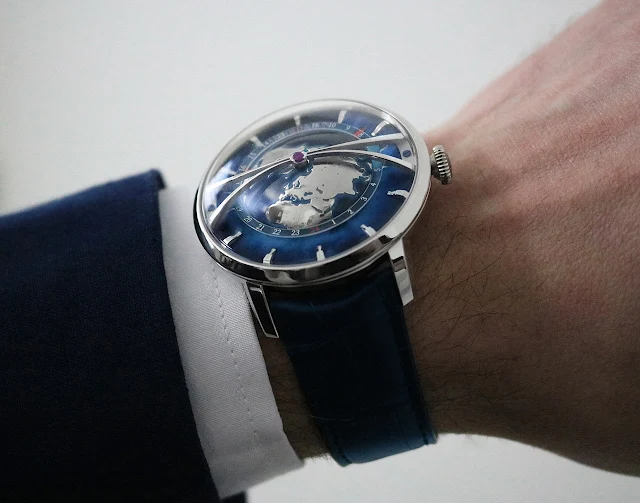 Arnold & Son Globetrotter Platinum